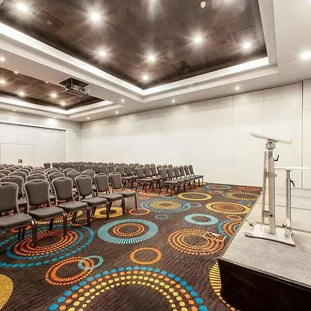 Radisson Red London Heathrow-2